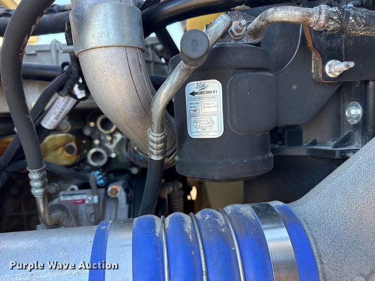 image for item EG2150 2014 Freightliner 114SD crane truck