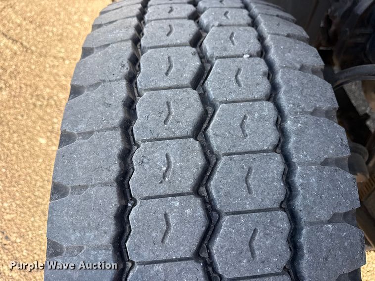 image for item EG2150 2014 Freightliner 114SD crane truck