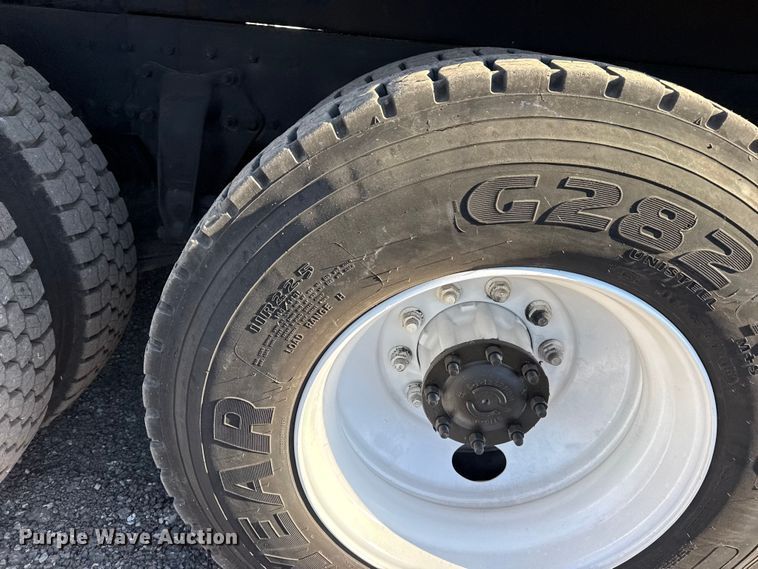 image for item EG2150 2014 Freightliner 114SD crane truck