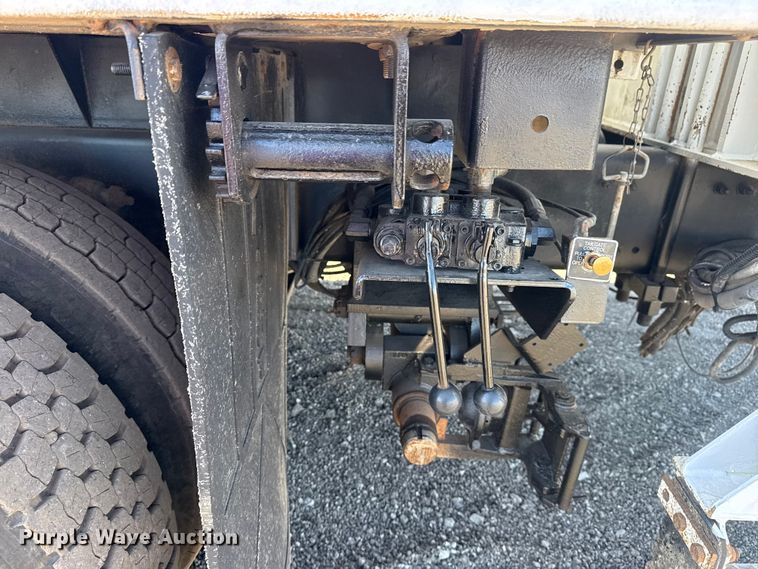 image for item EG2152 2016 Freightliner 114SD crane truck