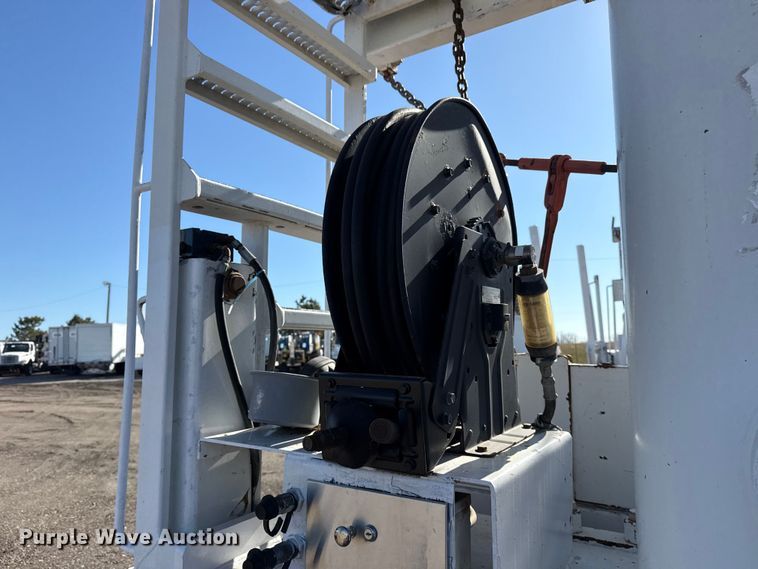 image for item EG2152 2016 Freightliner 114SD crane truck