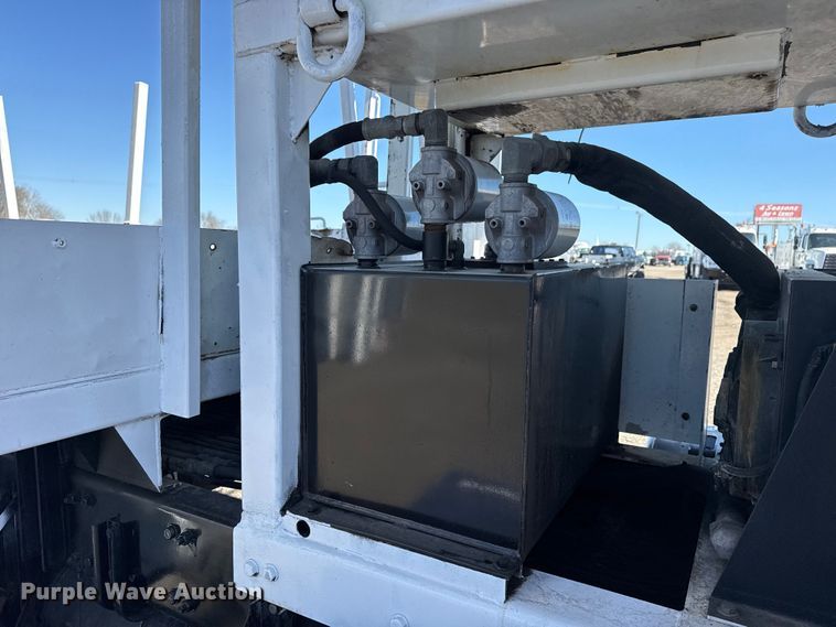 image for item EG2152 2016 Freightliner 114SD crane truck