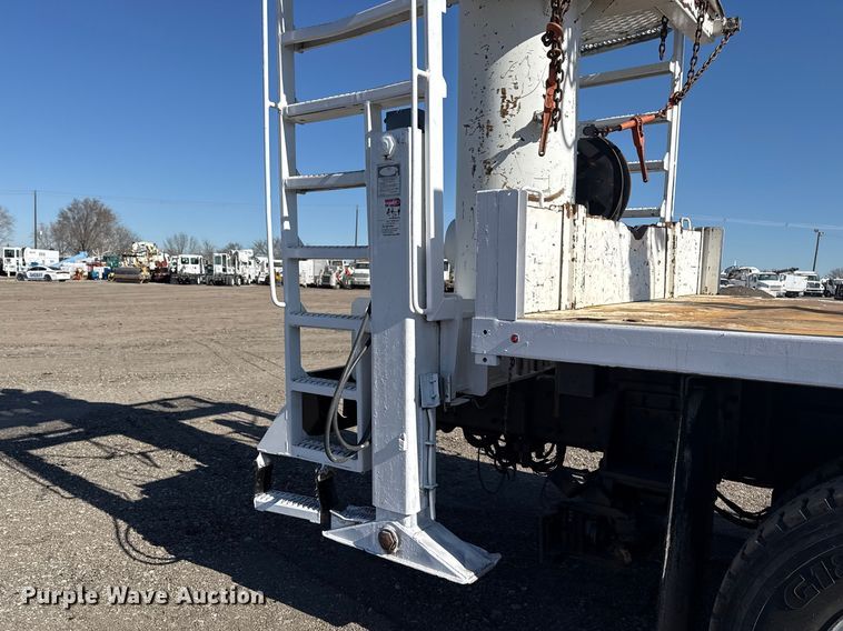 image for item EG2152 2016 Freightliner 114SD crane truck