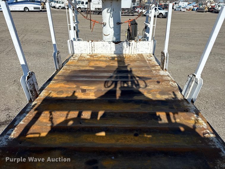 image for item EG2152 2016 Freightliner 114SD crane truck