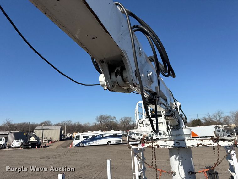 image for item EG2152 2016 Freightliner 114SD crane truck