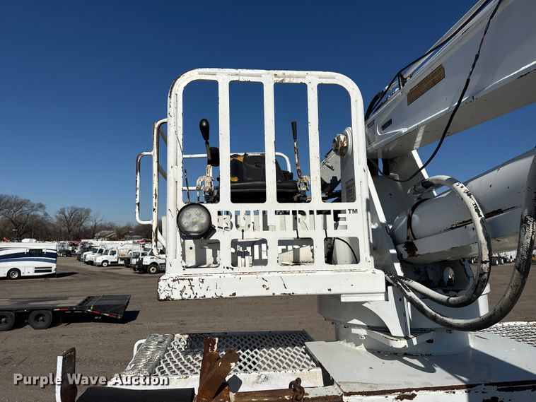 image for item EG2152 2016 Freightliner 114SD crane truck