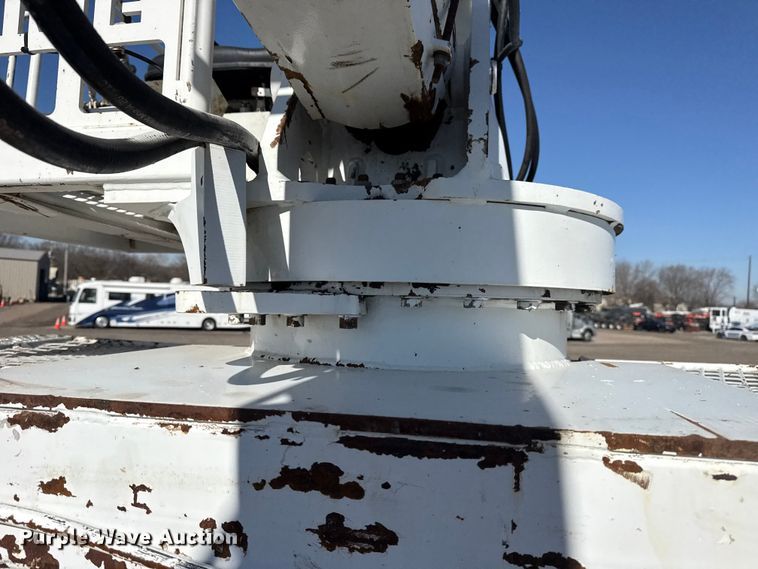 image for item EG2152 2016 Freightliner 114SD crane truck