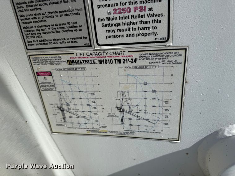 image for item EG2152 2016 Freightliner 114SD crane truck