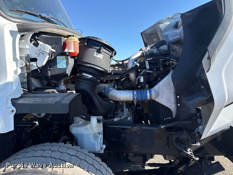 image for item EG2152 2016 Freightliner 114SD crane truck