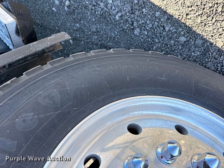 image for item EG2152 2016 Freightliner 114SD crane truck