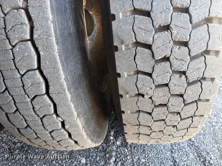 image for item EG2152 2016 Freightliner 114SD crane truck