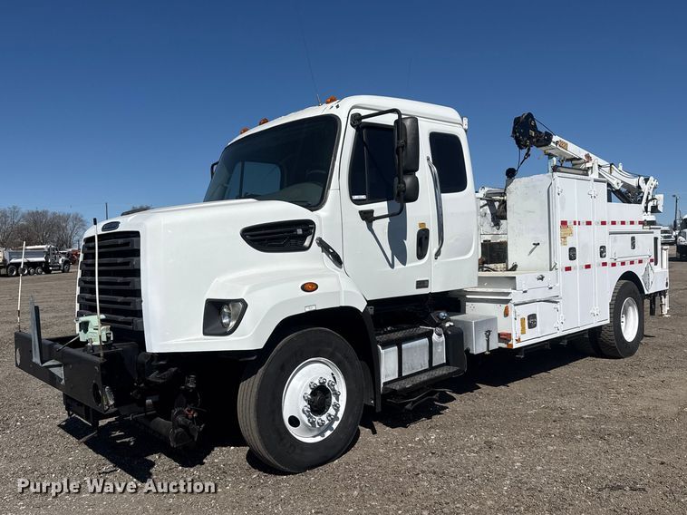 image for item EG2154 2014 Freightliner 108SD utility / service truck
