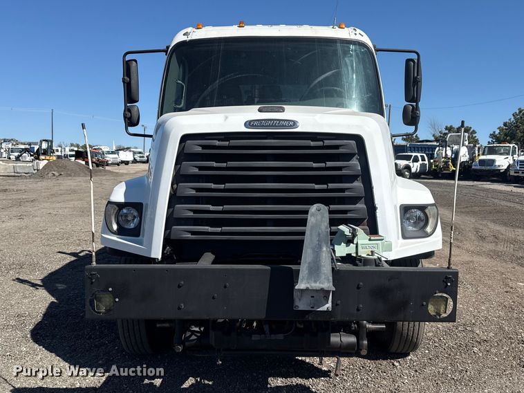 image for item EG2154 2014 Freightliner 108SD utility / service truck