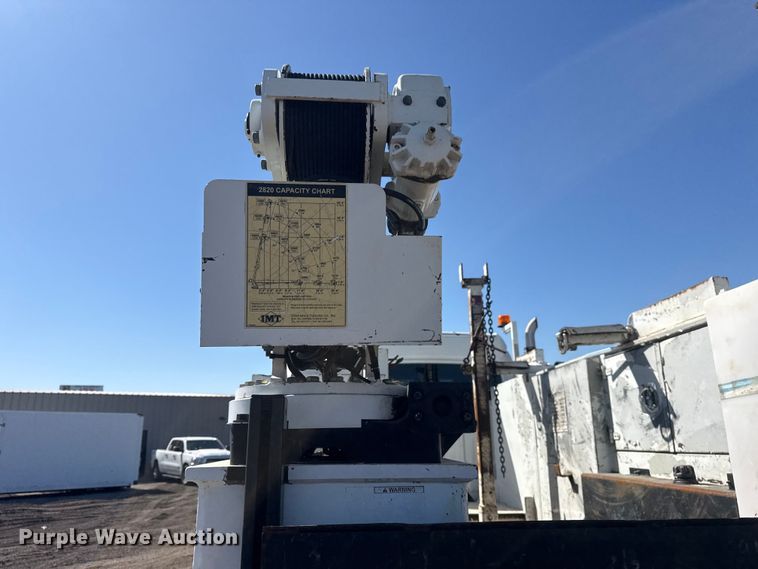 image for item EG2154 2014 Freightliner 108SD utility / service truck