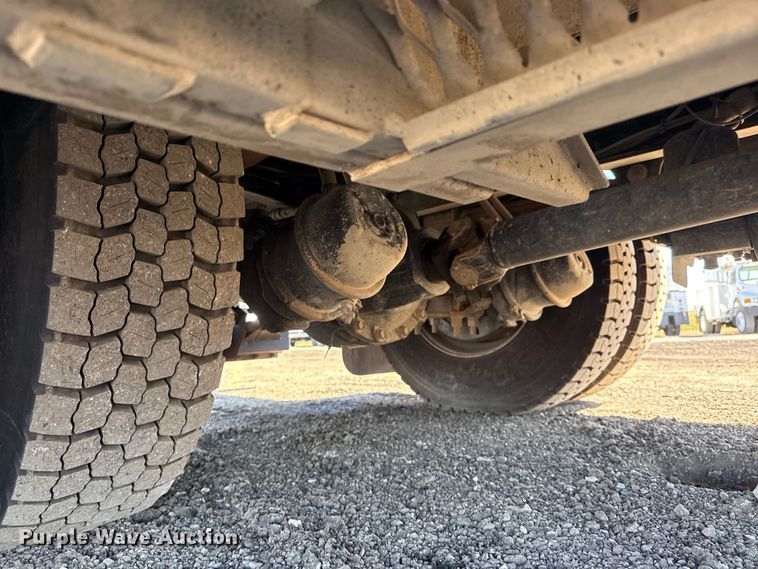 image for item EG2154 2014 Freightliner 108SD utility / service truck