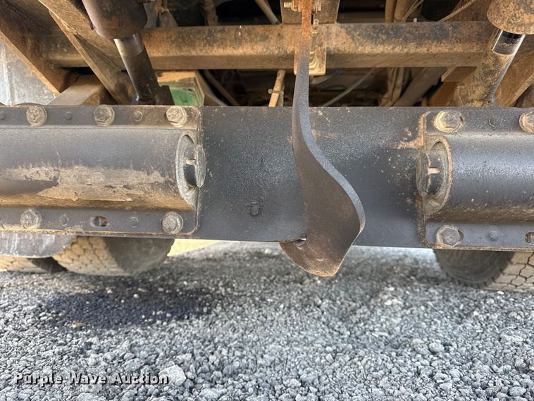 image for item EG2154 2014 Freightliner 108SD utility / service truck