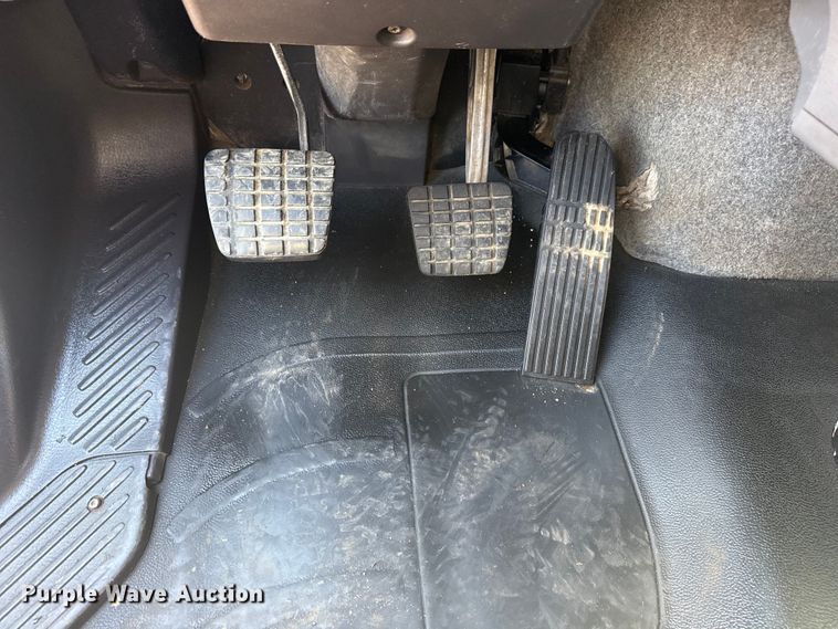 image for item EG2154 2014 Freightliner 108SD utility / service truck