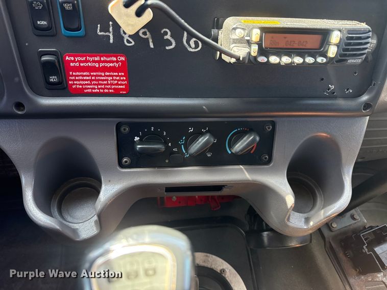 image for item EG2154 2014 Freightliner 108SD utility / service truck