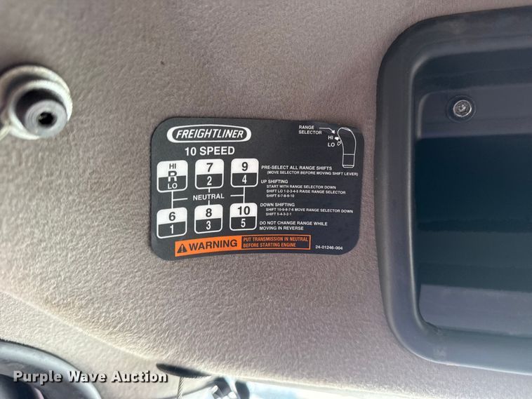 image for item EG2154 2014 Freightliner 108SD utility / service truck