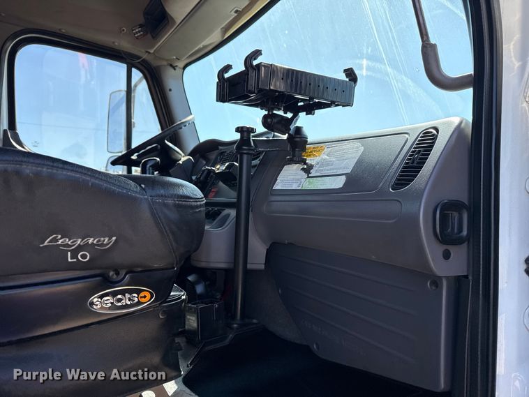 image for item EG2154 2014 Freightliner 108SD utility / service truck