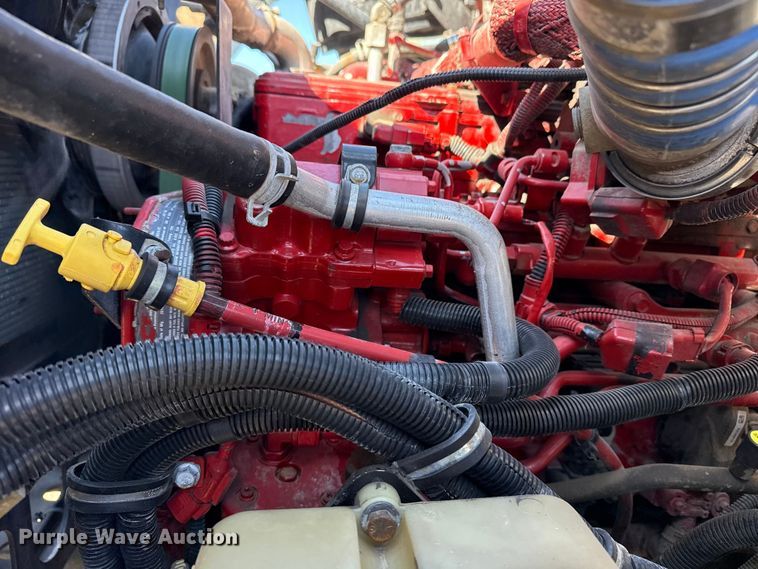 image for item EG2154 2014 Freightliner 108SD utility / service truck