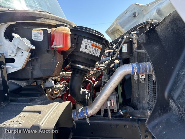 image for item EG2154 2014 Freightliner 108SD utility / service truck