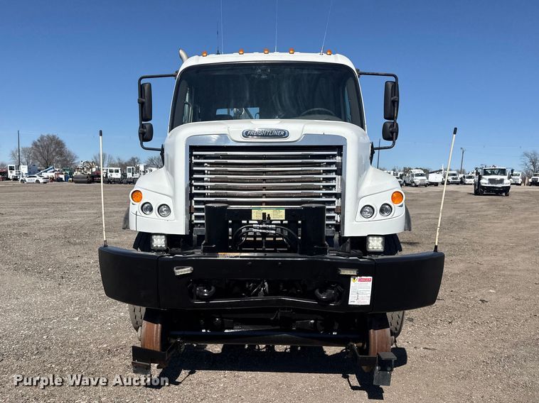 image for item EG2155 2012 Freightliner Business Class M2 utility / service truck