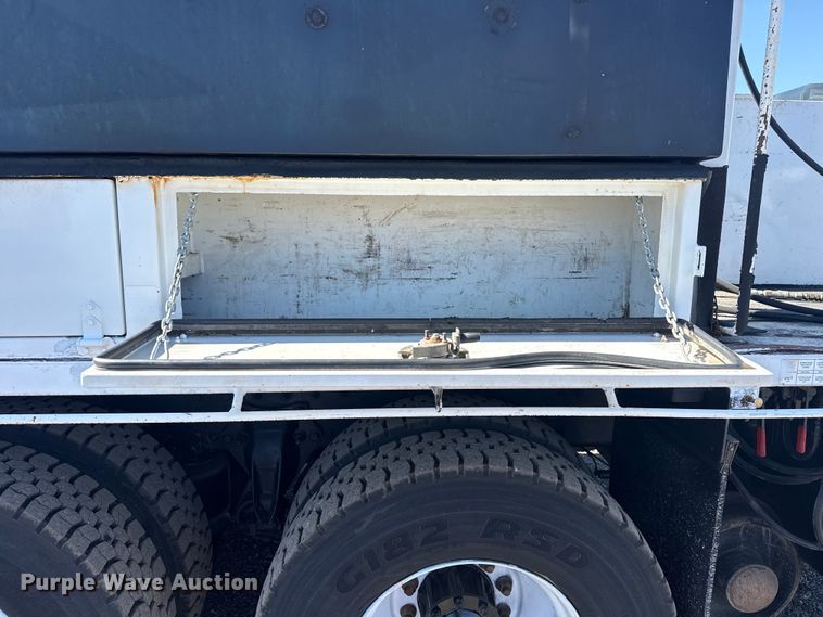 image for item EG2155 2012 Freightliner Business Class M2 utility / service truck