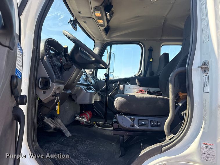 image for item EG2155 2012 Freightliner Business Class M2 utility / service truck