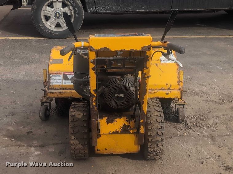 image for item EG2694 MB broom