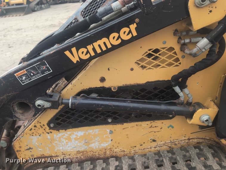 image for item EG2696 2008 Vermeer S600TX compact utility loader