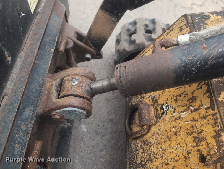 image for item EG2696 2008 Vermeer S600TX compact utility loader