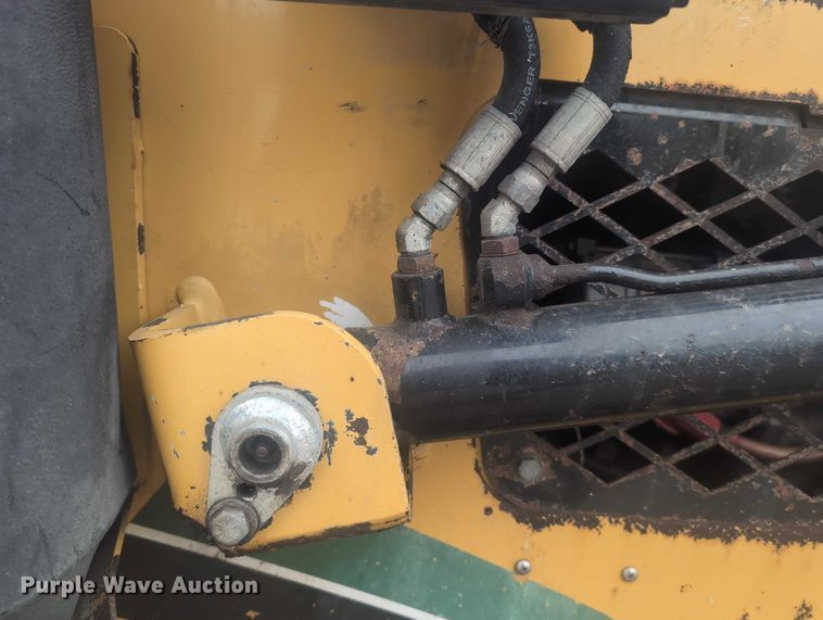 image for item EG2696 2008 Vermeer S600TX compact utility loader