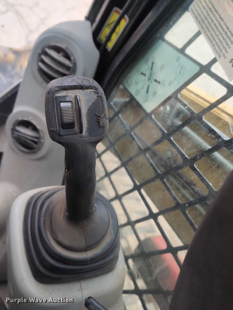 image for item EG2699 2012 Caterpillar 289C2 tracked skid steer loader