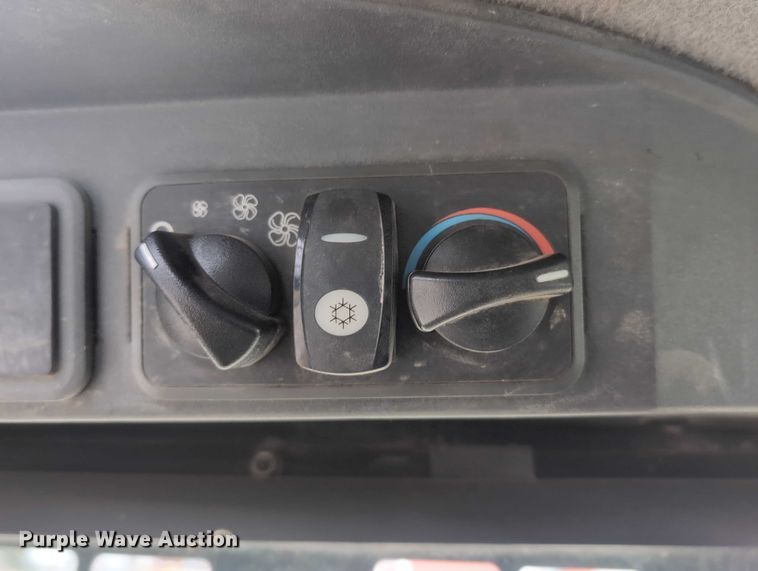 image for item EG2699 2012 Caterpillar 289C2 tracked skid steer loader