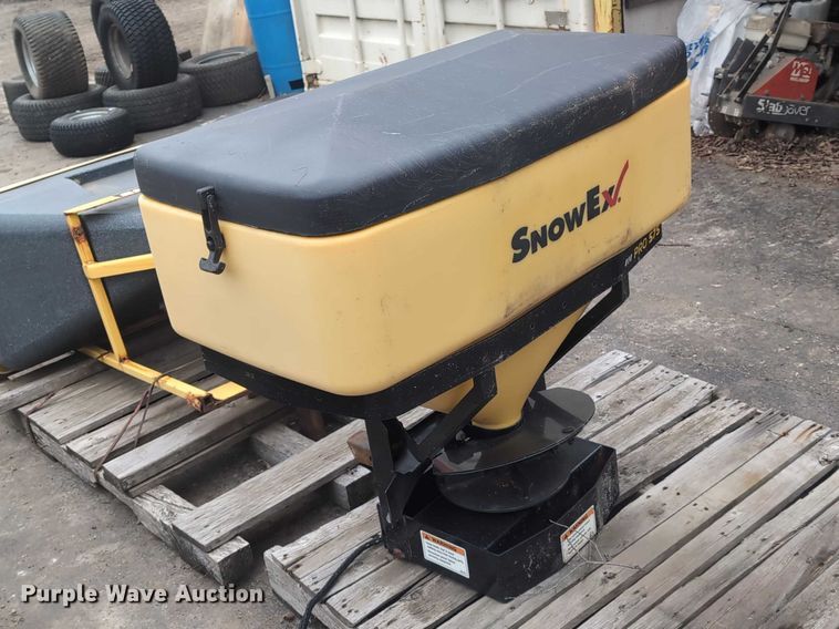 image for item EG2700 (2) spreaders