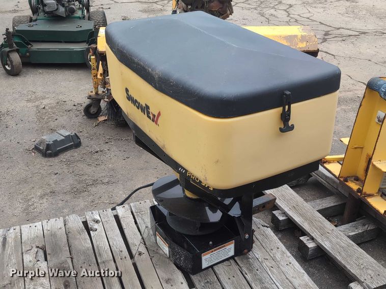 image for item EG2700 (2) spreaders