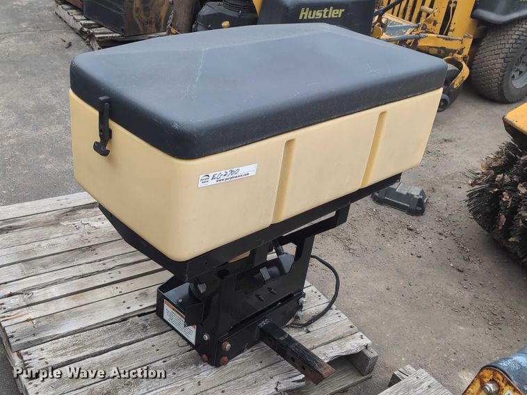 image for item EG2700 (2) spreaders