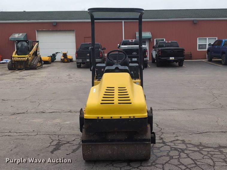 image for item EG2711 1999 Wacker RD11A double drum roller