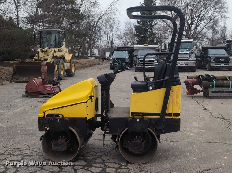 image for item EG2711 1999 Wacker RD11A double drum roller