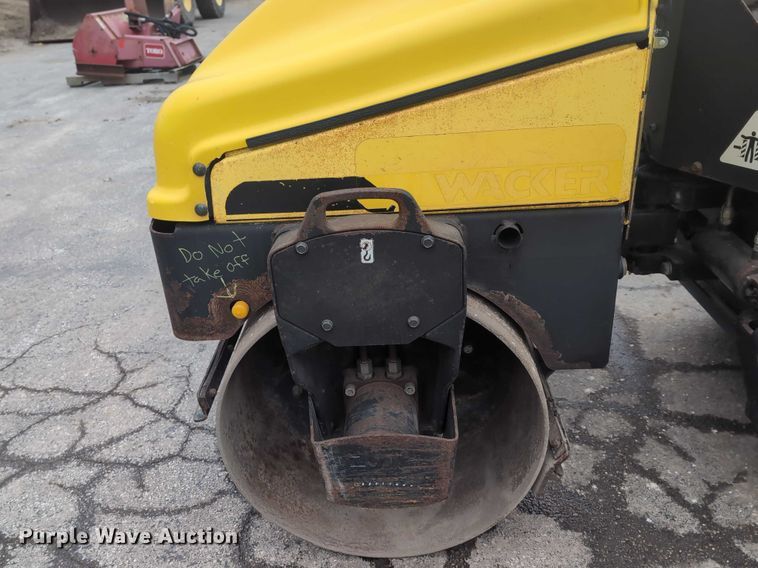 image for item EG2711 1999 Wacker RD11A double drum roller
