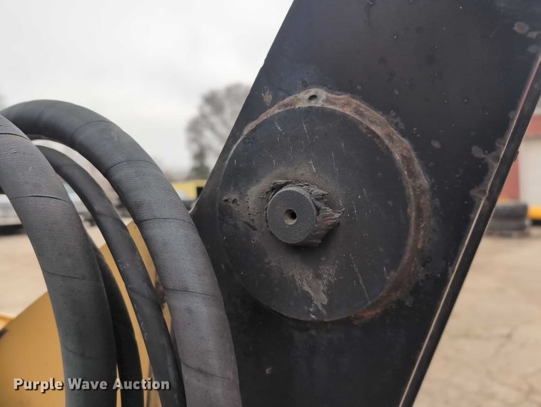 image for item EG2722 2007 Caterpillar 257B tracked skid steer loader