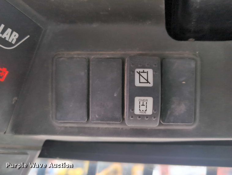 image for item EG2722 2007 Caterpillar 257B tracked skid steer loader