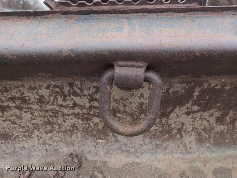 image for item EG2724 Caterpillar skid steer bucket