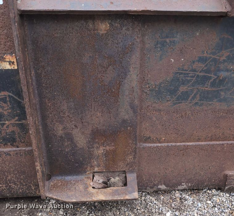image for item EG2725 Caterpillar skid steer bucket