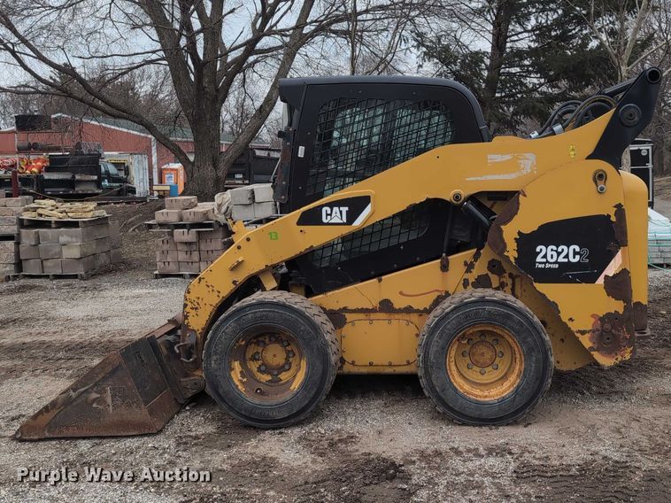 image for item EG2726 2013 Caterpillar 262C2 skid steer loader