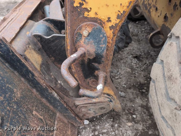 image for item EG2726 2013 Caterpillar 262C2 skid steer loader