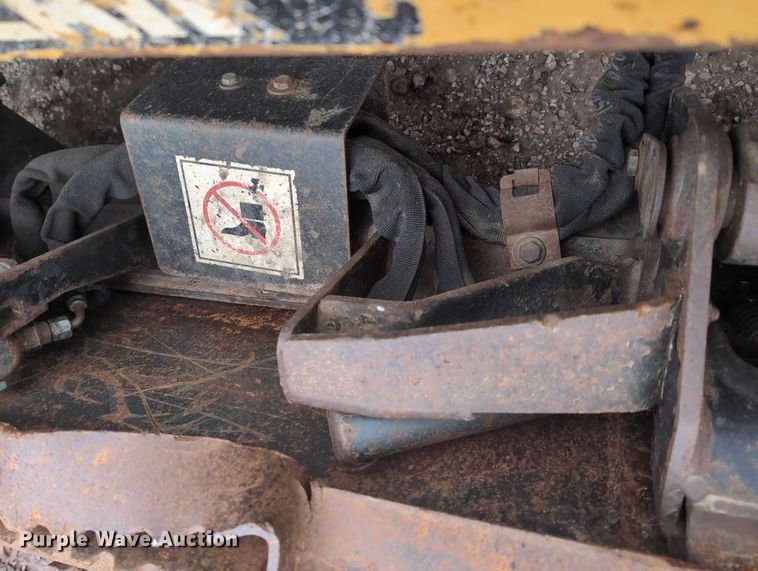 image for item EG2726 2013 Caterpillar 262C2 skid steer loader