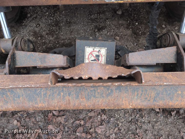 image for item EG2726 2013 Caterpillar 262C2 skid steer loader