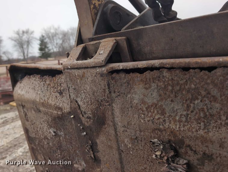 image for item EG2726 2013 Caterpillar 262C2 skid steer loader